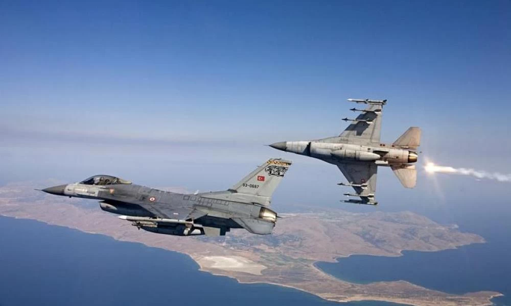 Νέες τουρκικές προκλήσεις: Αερομαχίες πάνω από το Αιγαίο